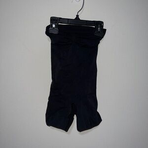 SKIMS SEAMLESS SCULPT STRAPLESS SHORTIE BODYSUIT ONYX BLACK XXS